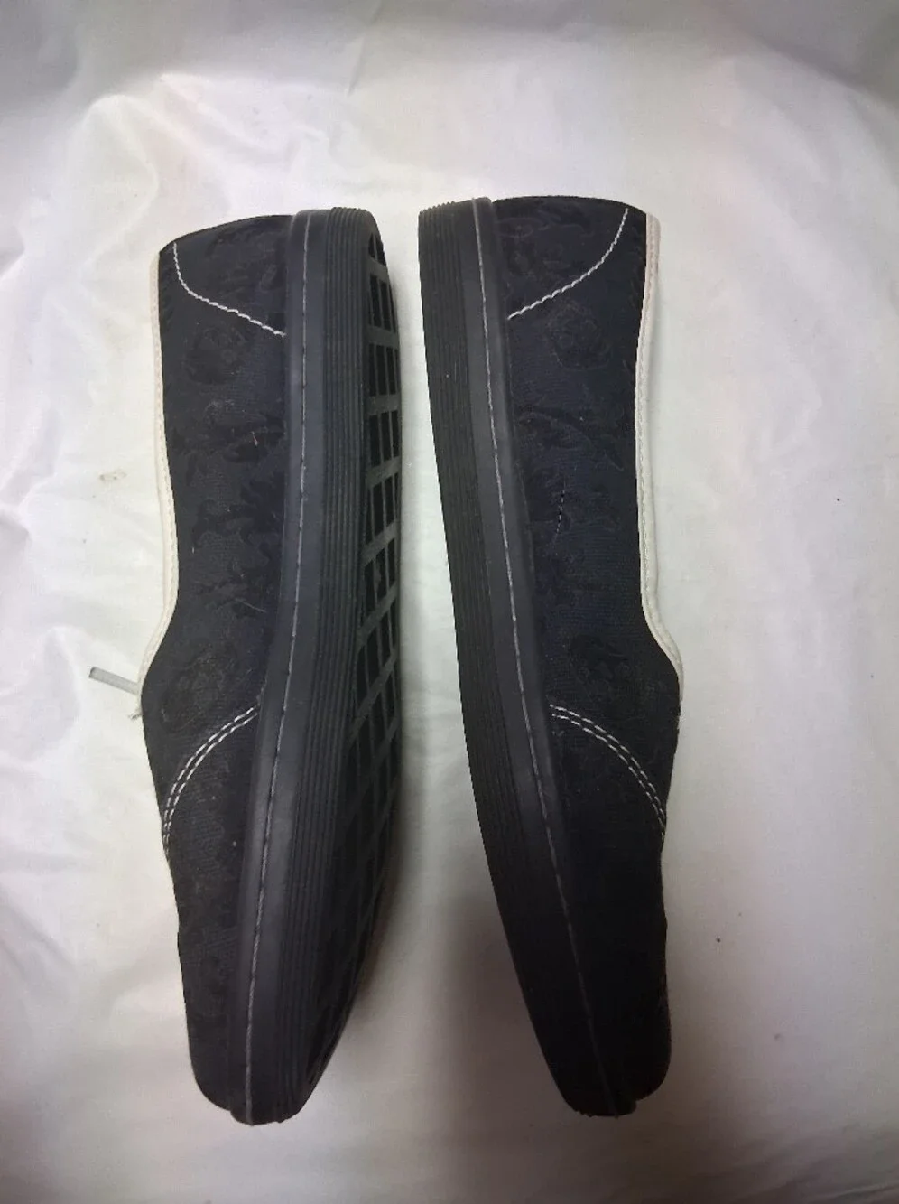 Dr. Martens classic women